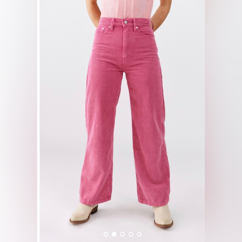 URBAN OUTFITTERS BDG High & Wide Corduroy Pant in pink